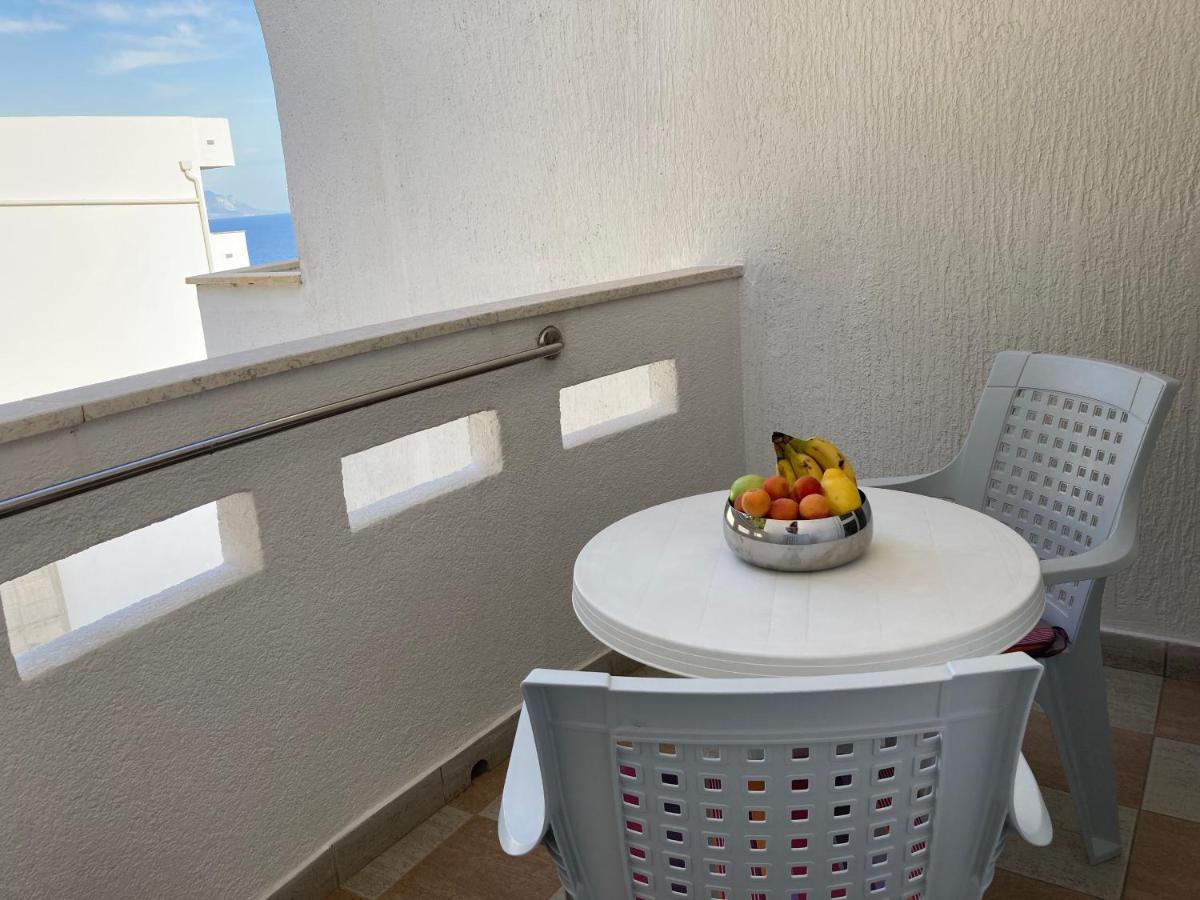 Sunrise Apartments And Studio Apartments 1 Lokva Rogoznica Bagian luar foto