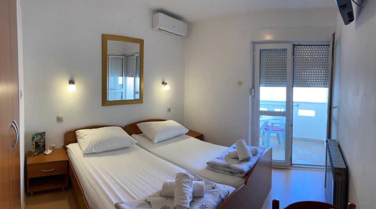 Sunrise Apartments And Studio Apartments 1 Lokva Rogoznica Bagian luar foto