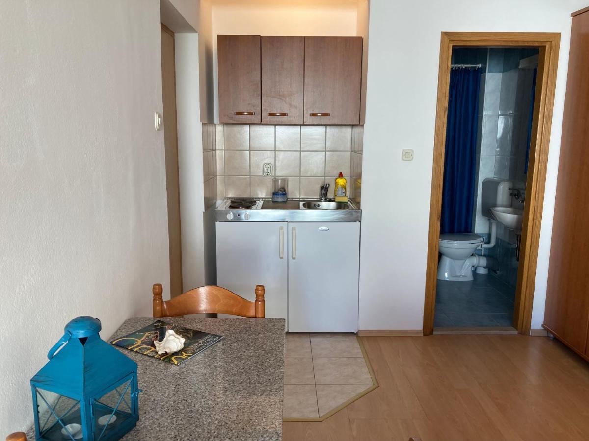 Sunrise Apartments And Studio Apartments 1 Lokva Rogoznica Bagian luar foto
