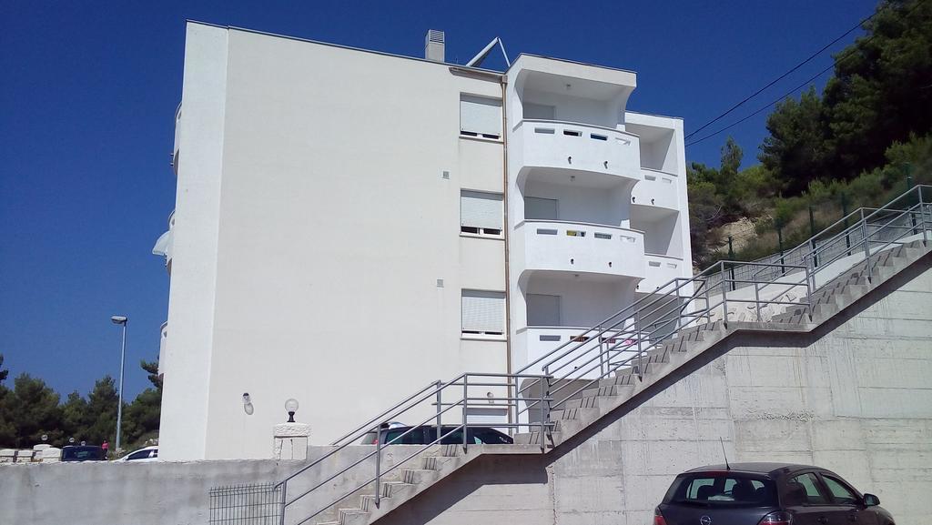 Sunrise Apartments And Studio Apartments 1 Lokva Rogoznica Bagian luar foto
