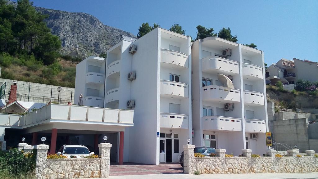 Sunrise Apartments And Studio Apartments 1 Lokva Rogoznica Bagian luar foto