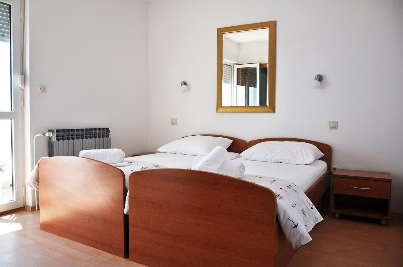 Sunrise Apartments And Studio Apartments 1 Lokva Rogoznica Bagian luar foto